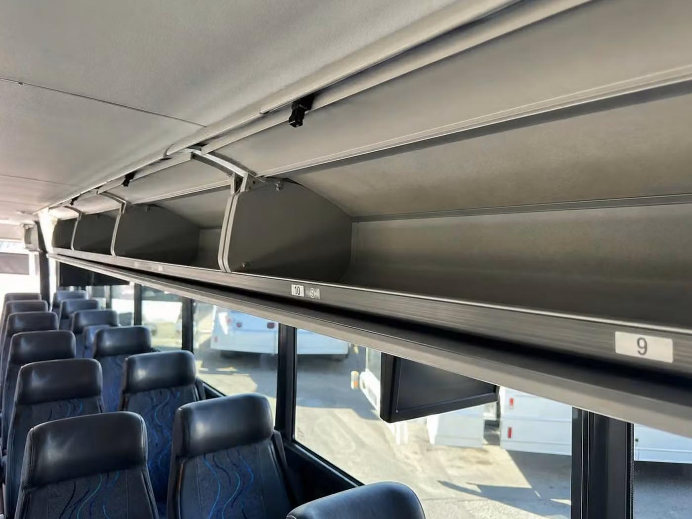 seaside 18 passenger minibus overhead storage