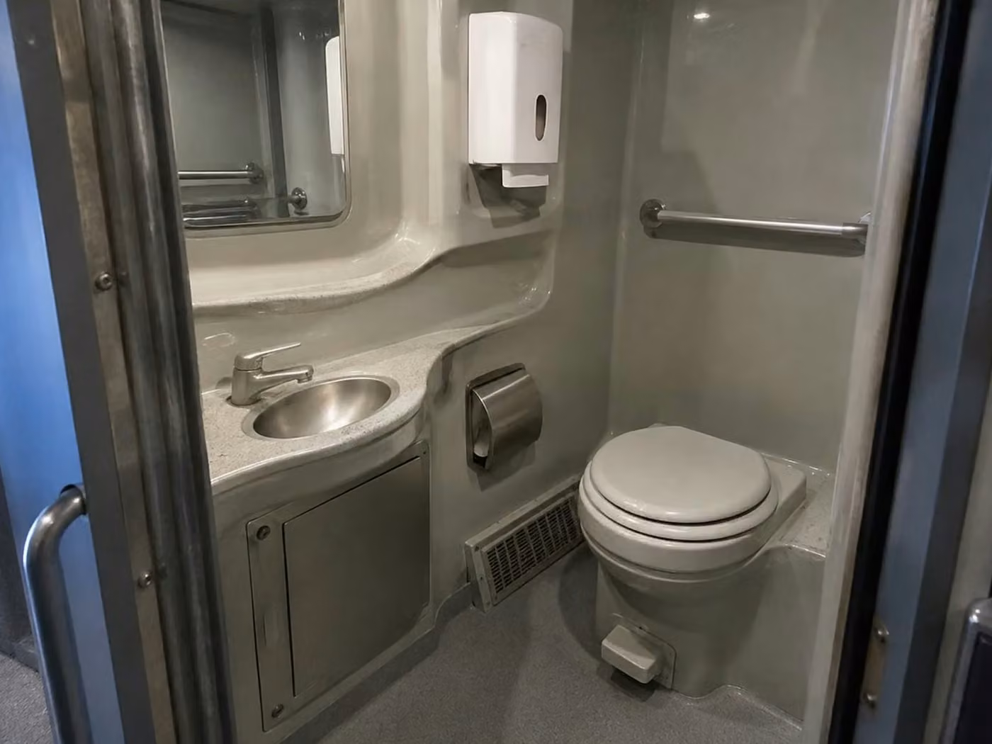 seaside 56 passenger charter bus onboard restroom