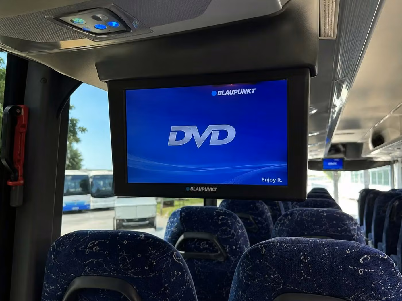 seaside charter bus tv monitors