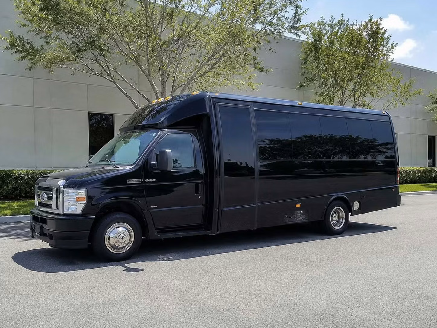 18 passenger minibus